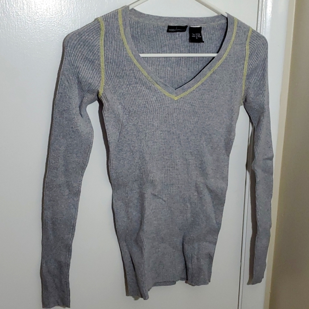 Moda international, small, gray and yellow